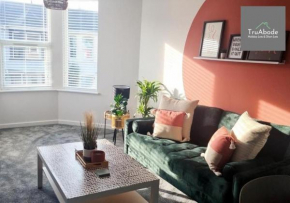 Kerensa Mor Apartments by Truabode Holiday Lets & Short Lets Newquay - Parking & Wifi
